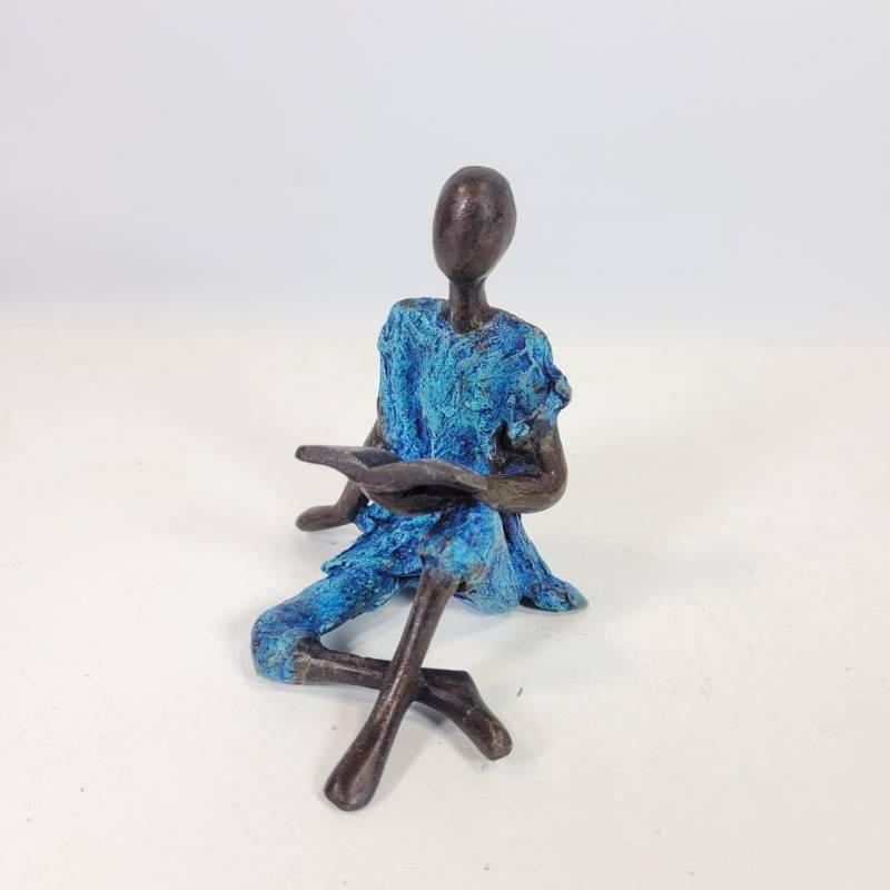 Moogoo Sculpture en bronze Le lecteur couleur bleu