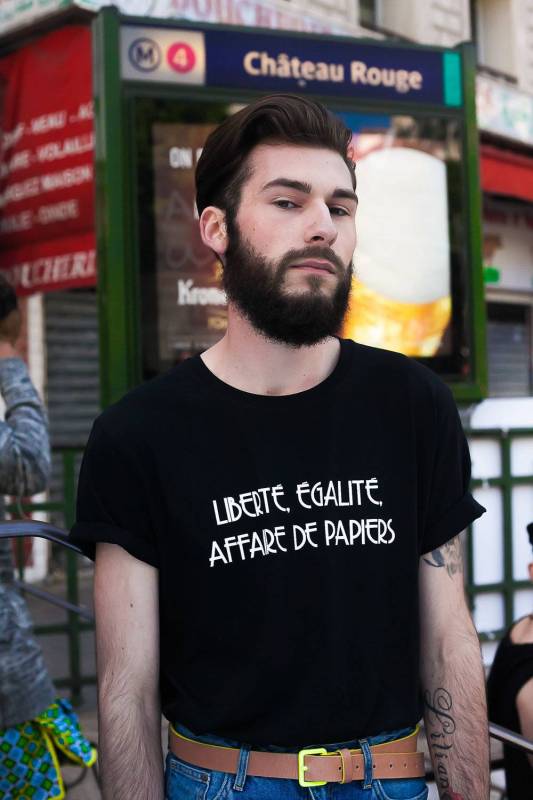 T-shirt LIBERTÉ, ÉGALITÉ, AFFAIRE DE PAPIERS - Collection Afrikanista